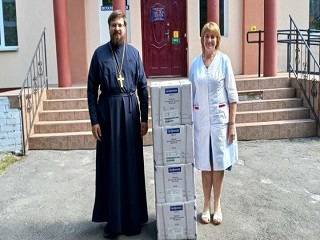 Нежинская епархия УПЦ передала медикам антибиотики для COVID-больных